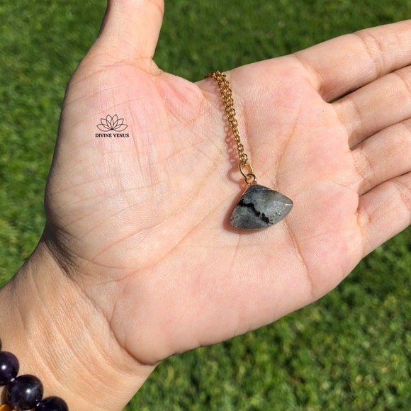 Labradorite Necklace | Gold Plated Stainless Steel - Picture 16 of 16